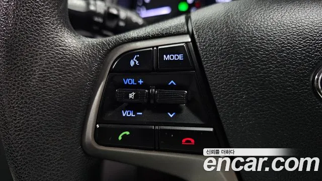 Hyundai Avante — фото 17
