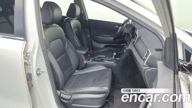 Kia Sportage — фото 11