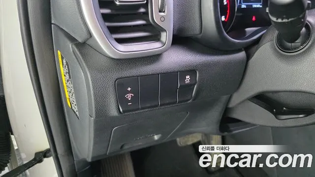 Kia Sportage — фото 16