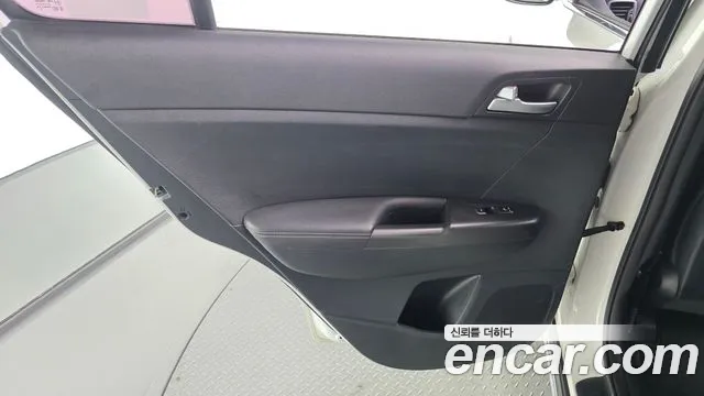 Kia Sportage — фото 25