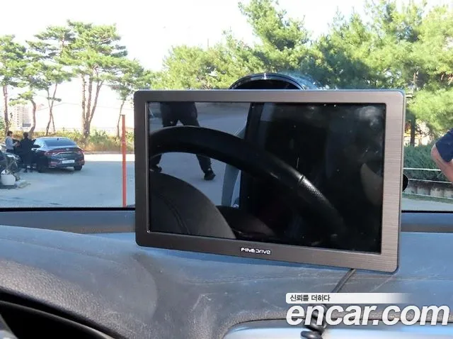 Kia Sportage — фото 14