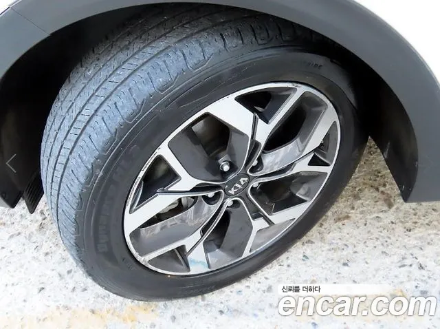 Kia Sportage — фото 20
