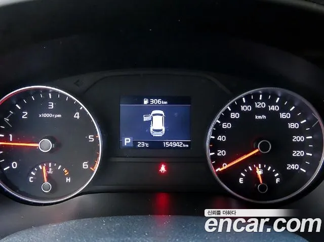 Kia Sportage — фото 9