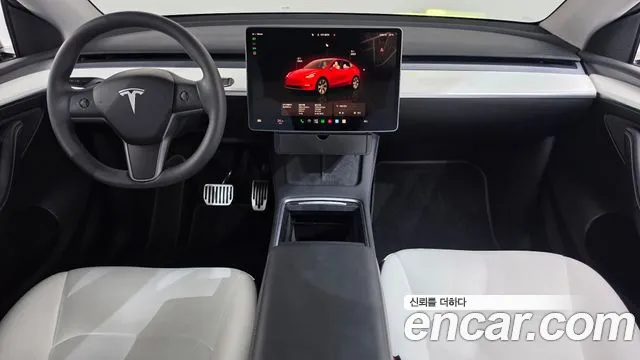 Tesla Model Y — фото 7