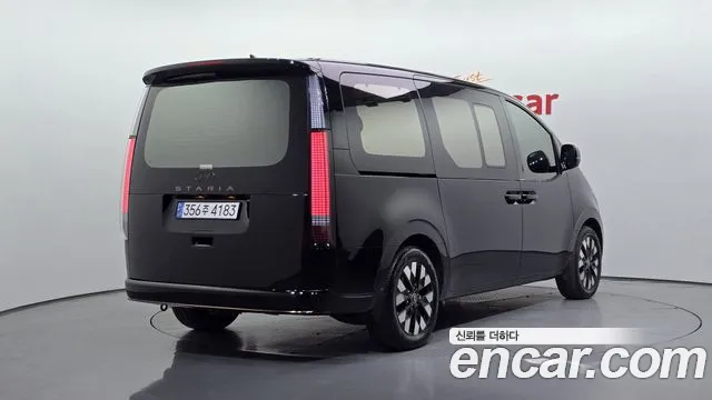 Hyundai Staria — фото 2