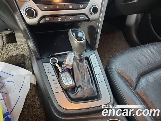 Hyundai Avante — фото 7