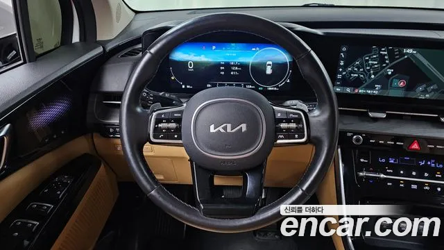 Kia Carnival — фото 12