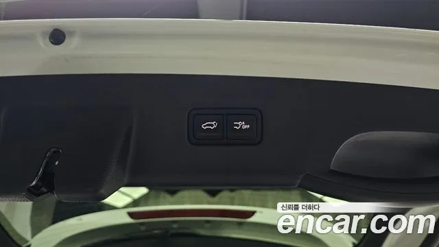 Kia Carnival — фото 15