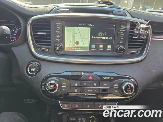 Kia Sorento — фото 3