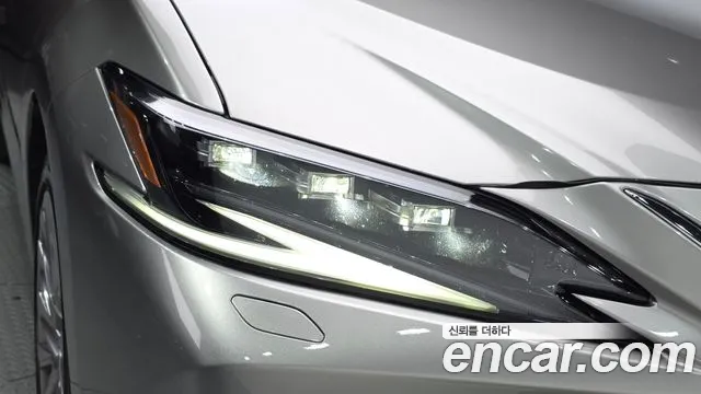 Lexus ES — фото 22