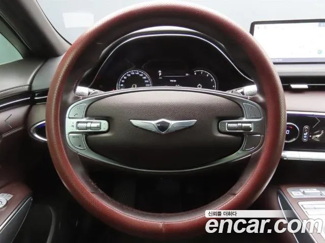 Genesis GV70 — фото 13