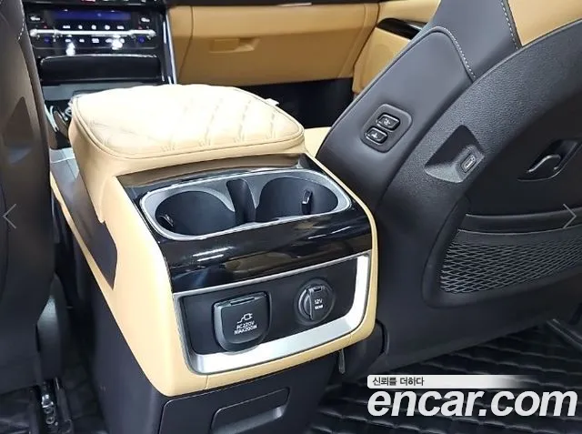 Kia Carnival — фото 13