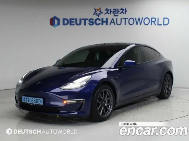 Tesla Model 3 — фото 1
