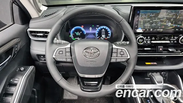 Toyota Highlander — фото 13