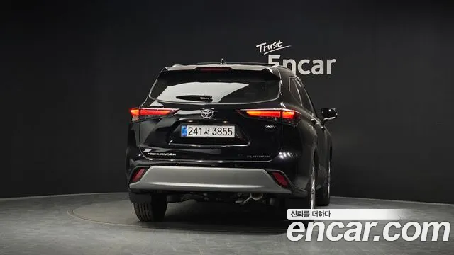 Toyota Highlander — фото 4