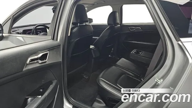 Kia Sportage — фото 12