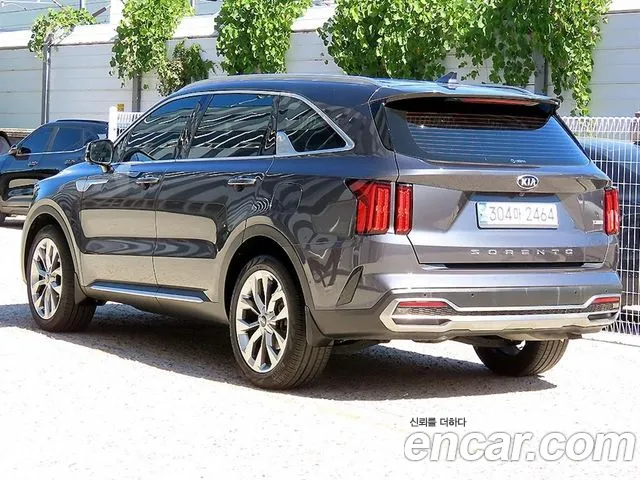 Kia Sorento — фото 3