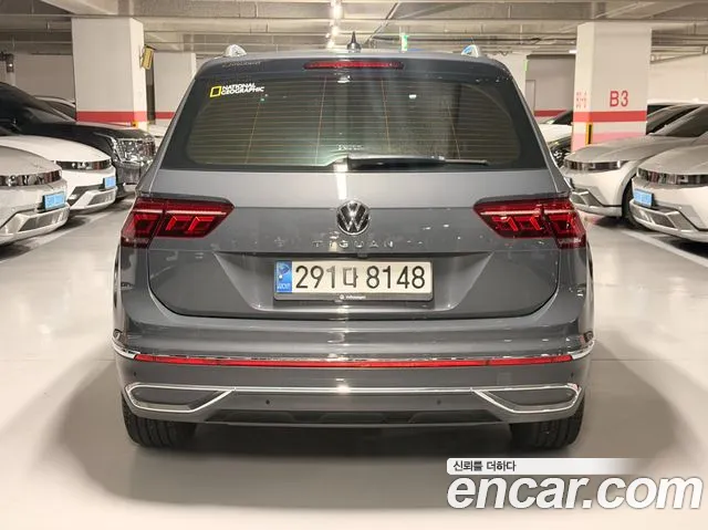 Volkswagen Tiguan — фото 4
