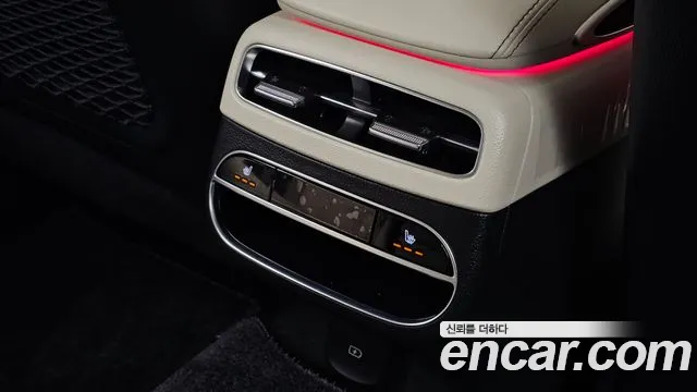 Genesis GV70 — фото 19
