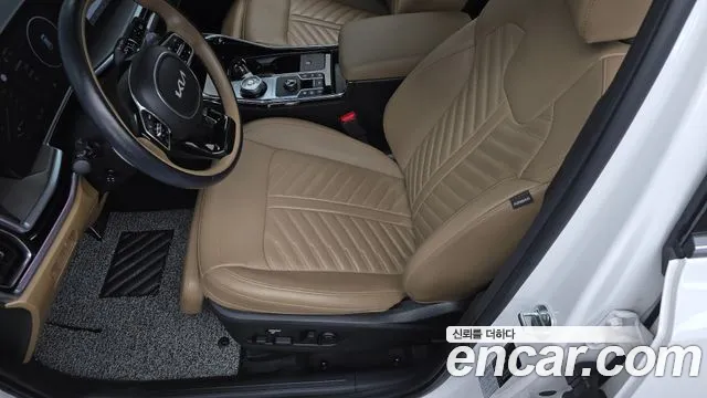 Kia Sorento — фото 18