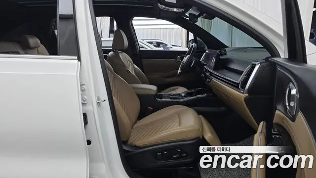 Kia Sorento — фото 26