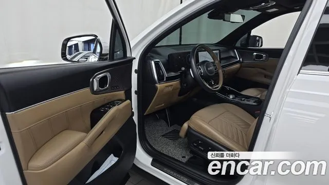 Kia Sorento — фото 10