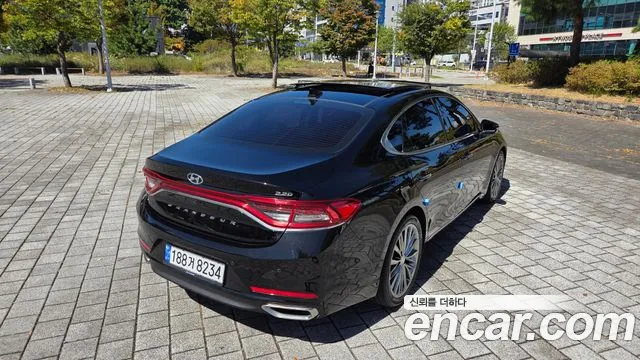 Hyundai Grandeur — фото 10