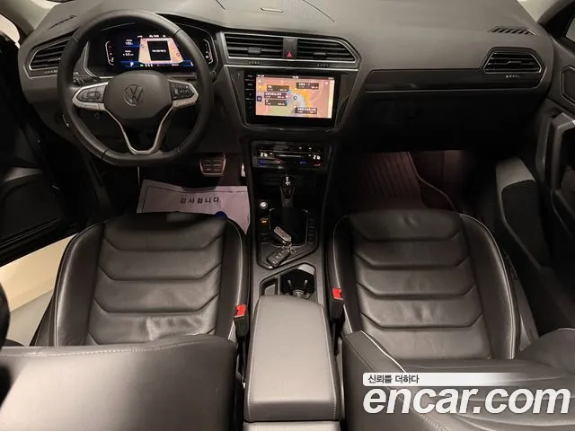 Volkswagen Tiguan — фото 14