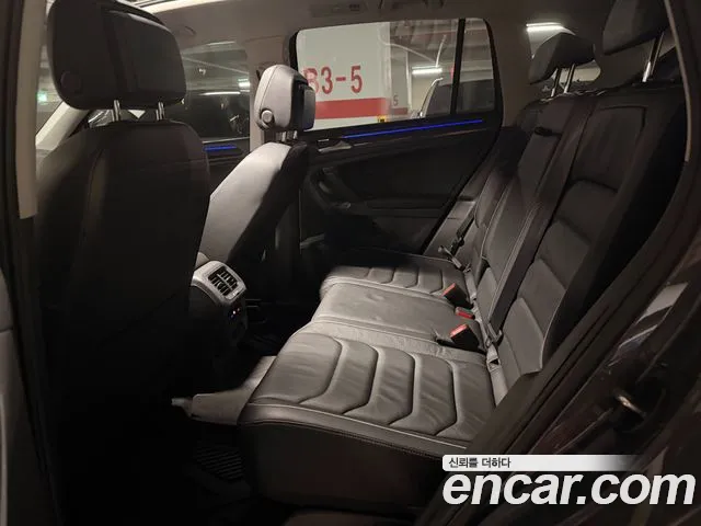Volkswagen Tiguan — фото 17