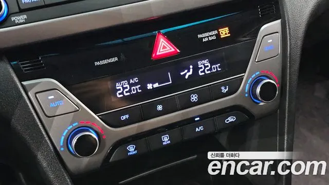 Hyundai Avante — фото 15