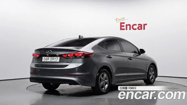Hyundai Avante — фото 2
