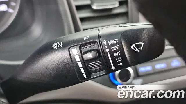 Hyundai Avante — фото 29