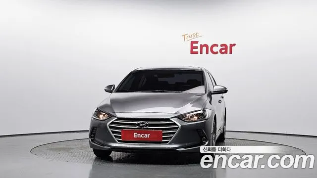 Hyundai Avante — фото 3
