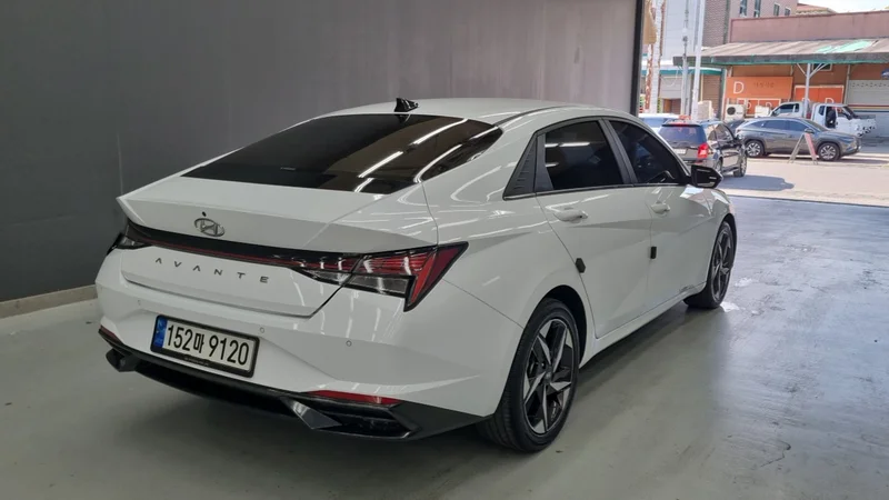 Hyundai Avante — фото 2