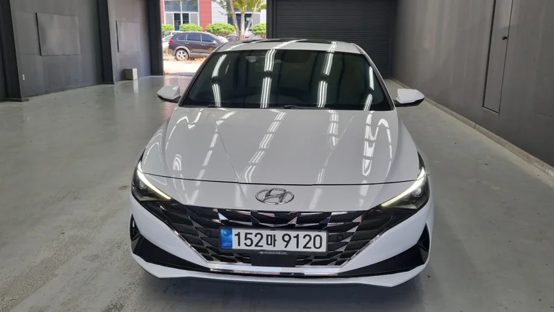 Hyundai Avante — фото 3