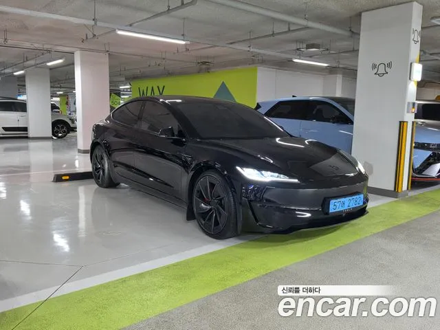 Tesla Model 3 — фото 1