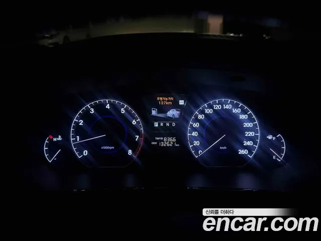Hyundai Equus — фото 19