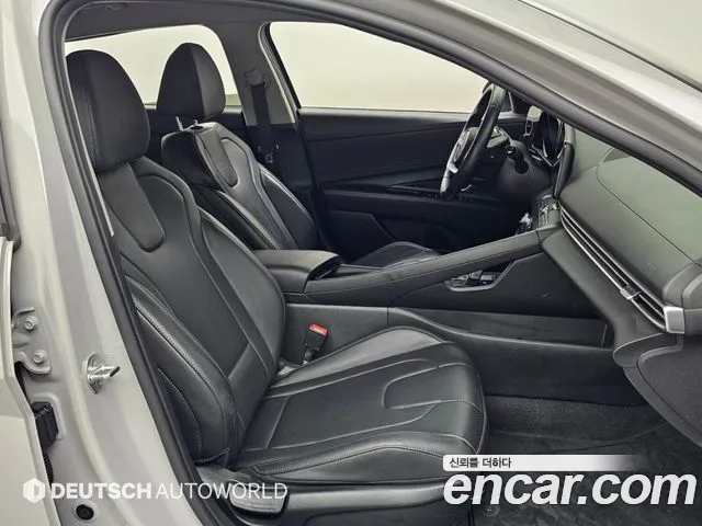 Hyundai Avante — фото 17