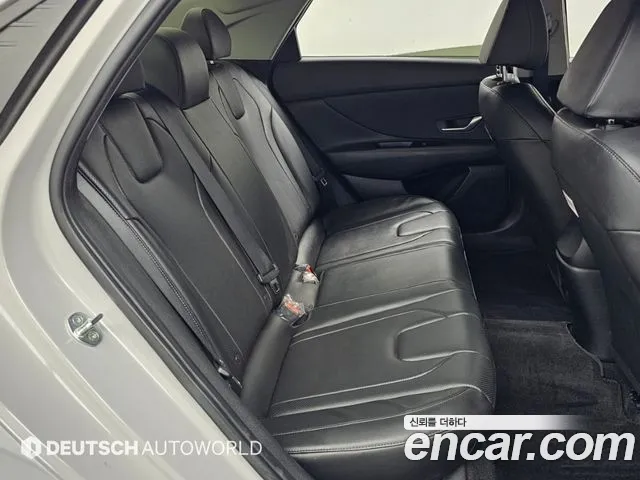Hyundai Avante — фото 18