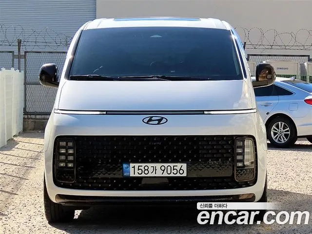 Hyundai Staria — фото 1