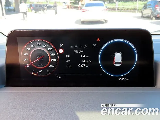 Hyundai Staria — фото 10