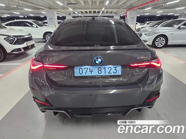 BMW i4 — фото 4