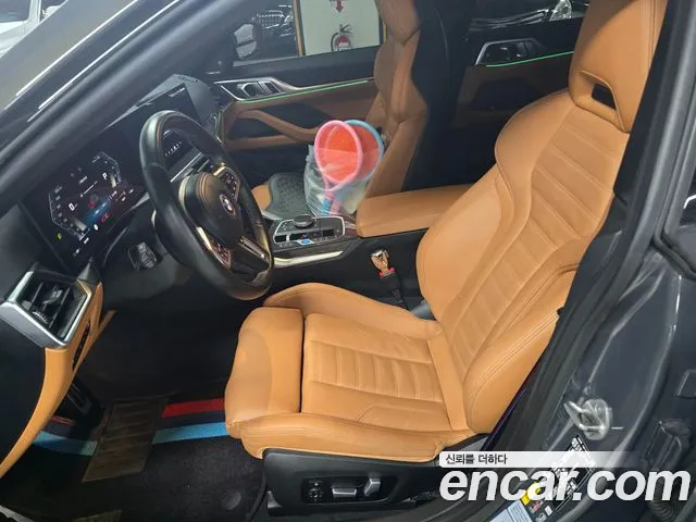 BMW i4 — фото 10