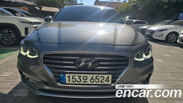 Hyundai Grandeur — фото 1