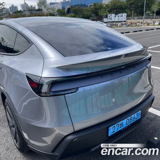 Tesla Model Y — фото 2