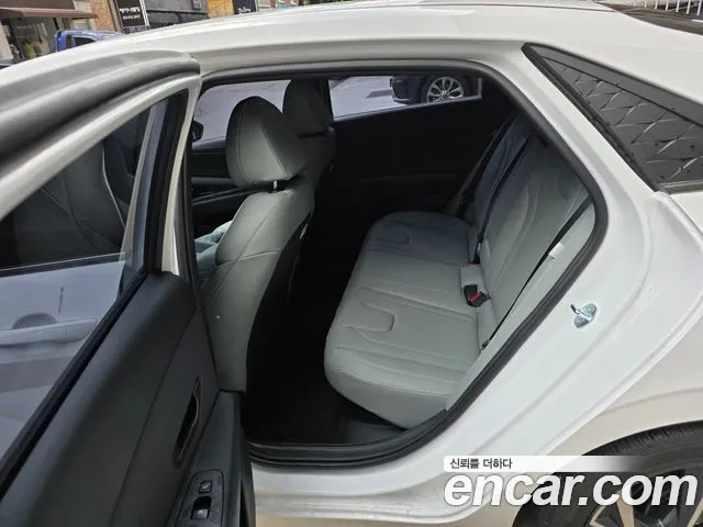 Hyundai Avante — фото 10