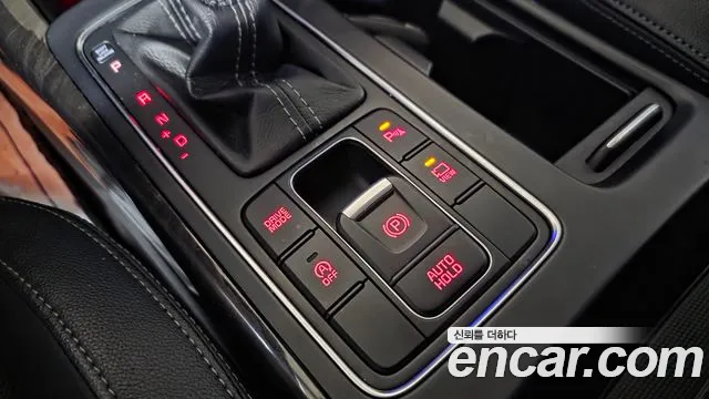 Kia Sorento — фото 13