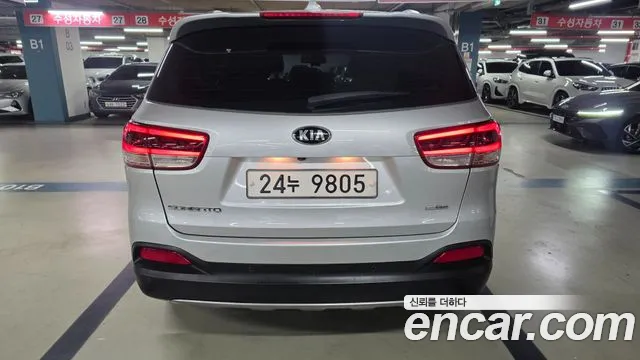 Kia Sorento — фото 3