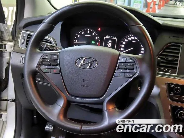 Hyundai Sonata — фото 8