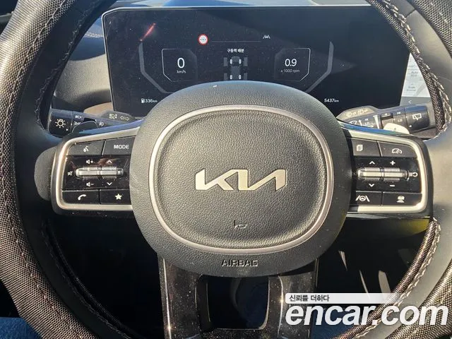 Kia Sorento — фото 15